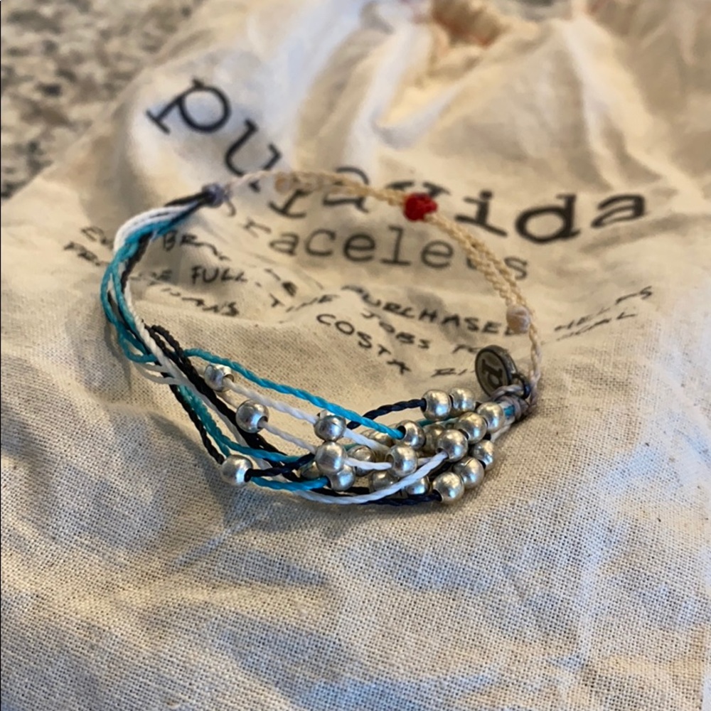 Pura Vida beaded bracelet